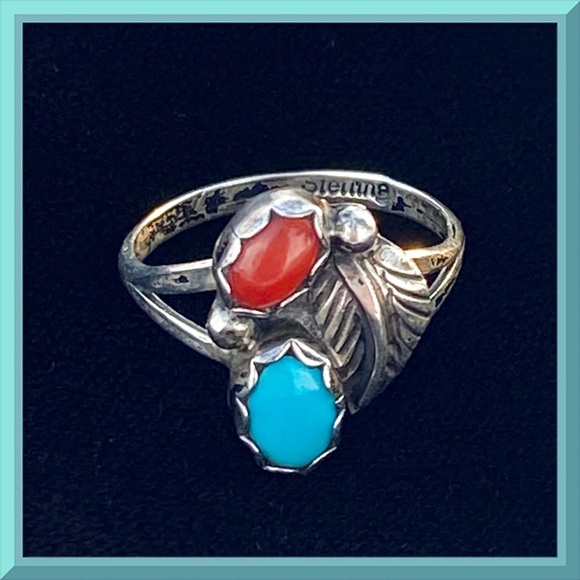 OLD Unsigned Navajo Turquoise Coral Sterling Silver Ring - Picture 3 of 8